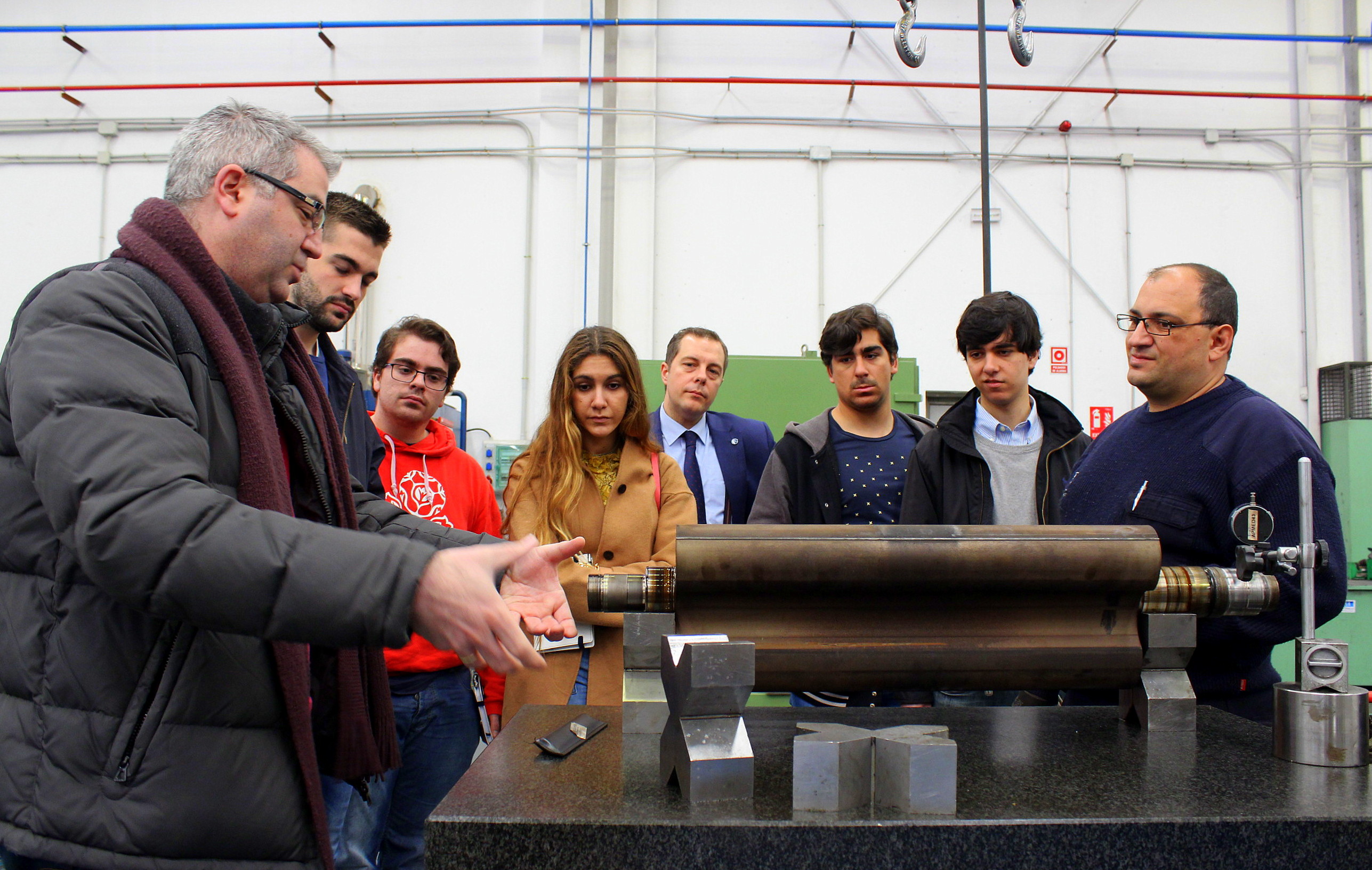 Alumnos de la Universidad Pontificia Comillas Comi_20