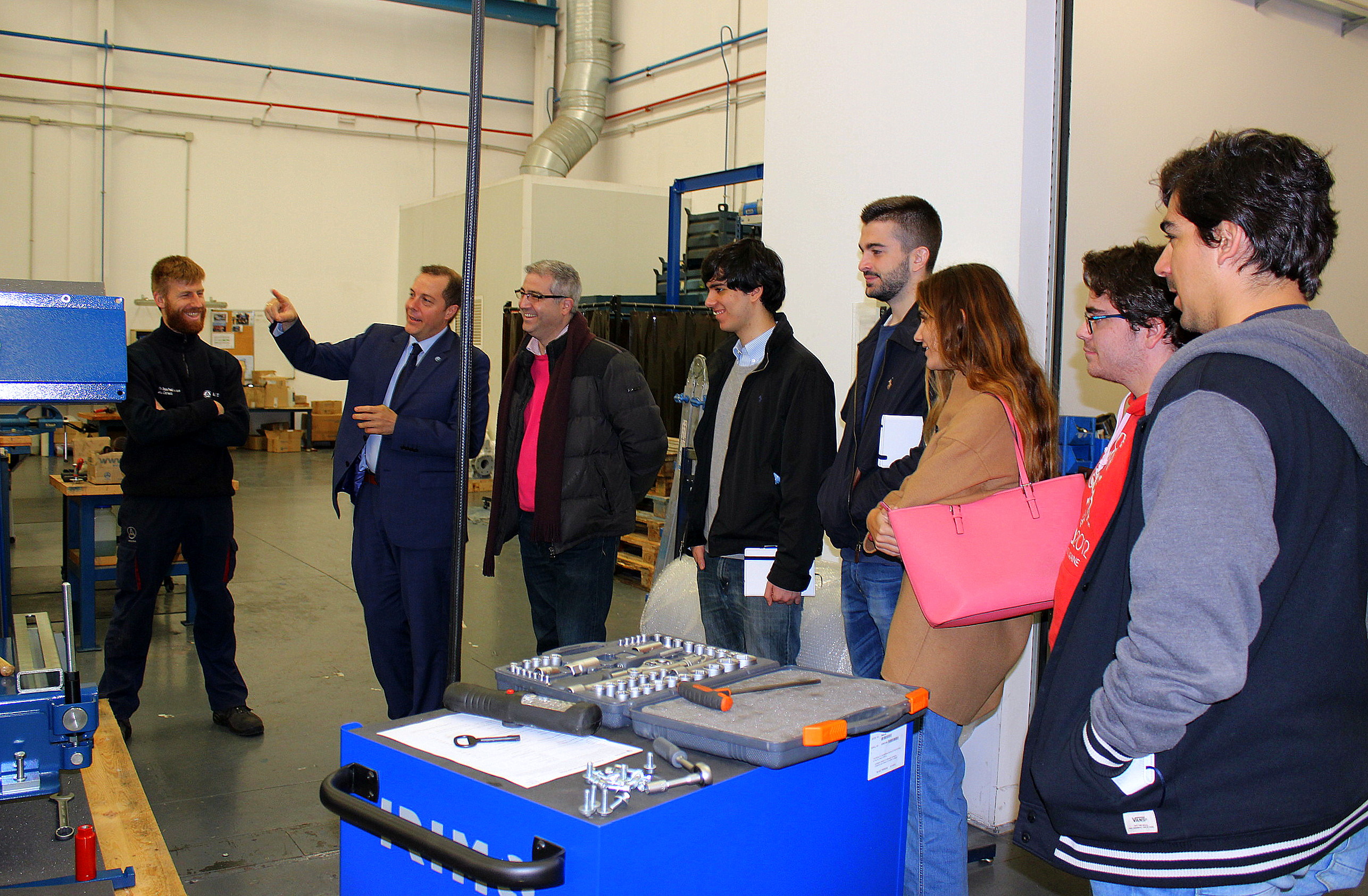 Alumnos de la Universidad Pontificia Comillas Comi_26